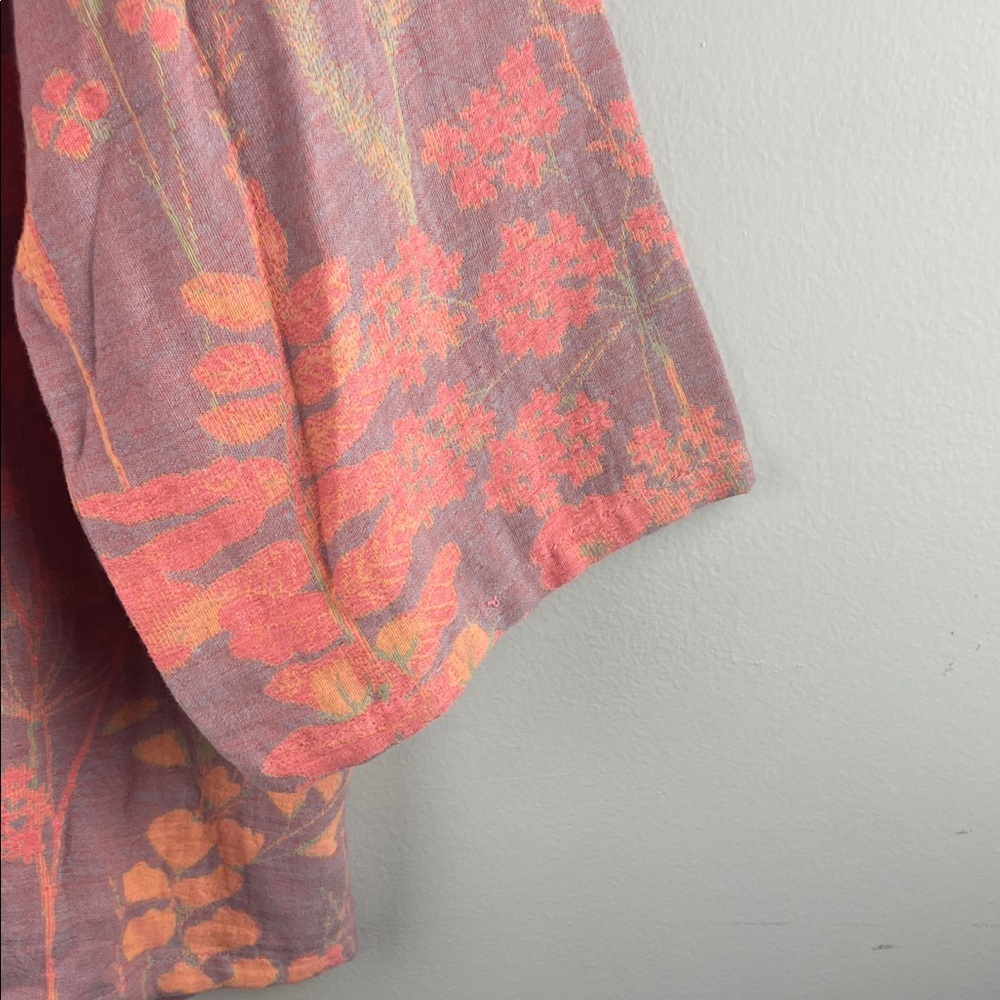 Floral Wrap-Style Wide Sleeve Top in Coral Pink Size L - Picture 9 of 12
